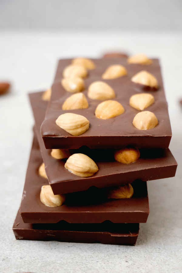 Chocolate with hazlenuts