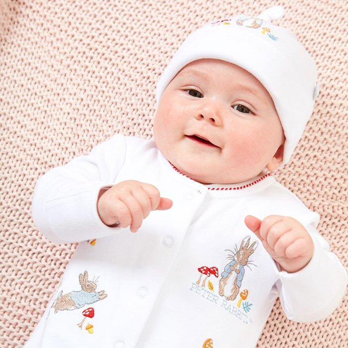 2-Piece Peter Rabbit Baby Sleepsuit & Hat Set