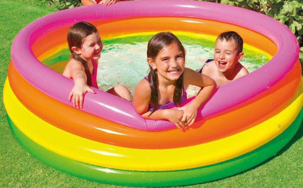 How To Choose The Right Paddling Pool For Your Kids